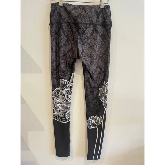 My Inner Fire LOTUS LEGGING - Picture 6 of 7